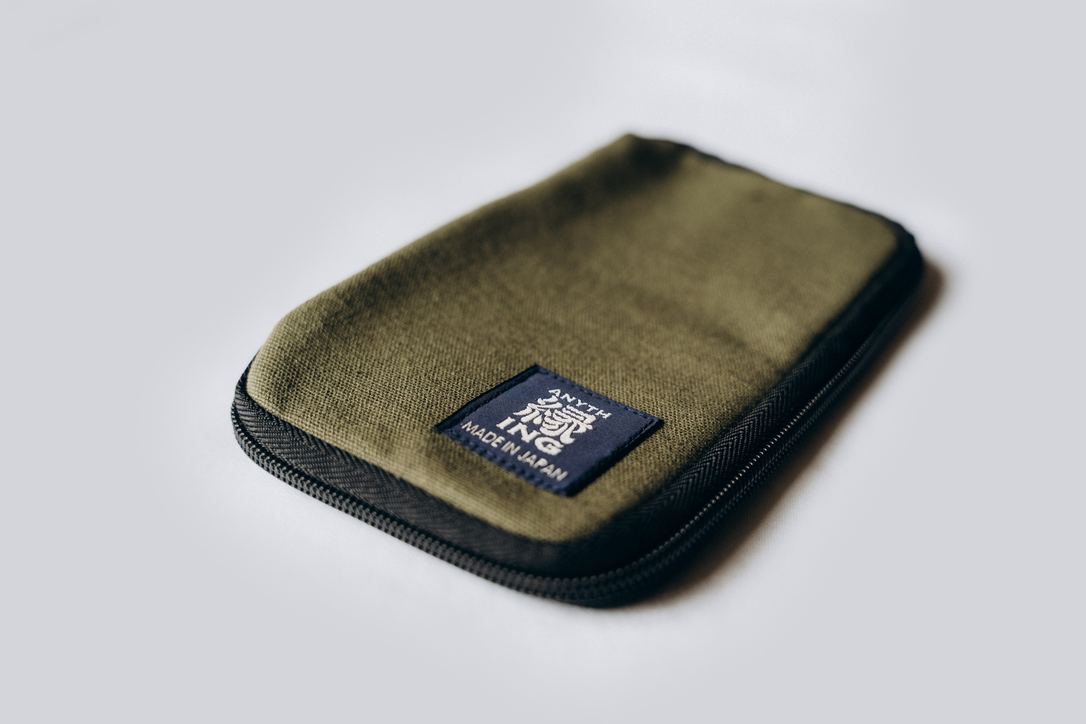 ANYTHING x ROBINSON Pencil Case Green 